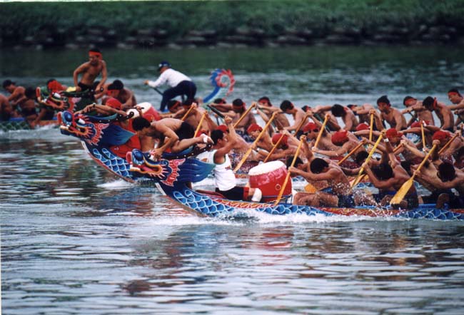 the custom of dragon boat festival